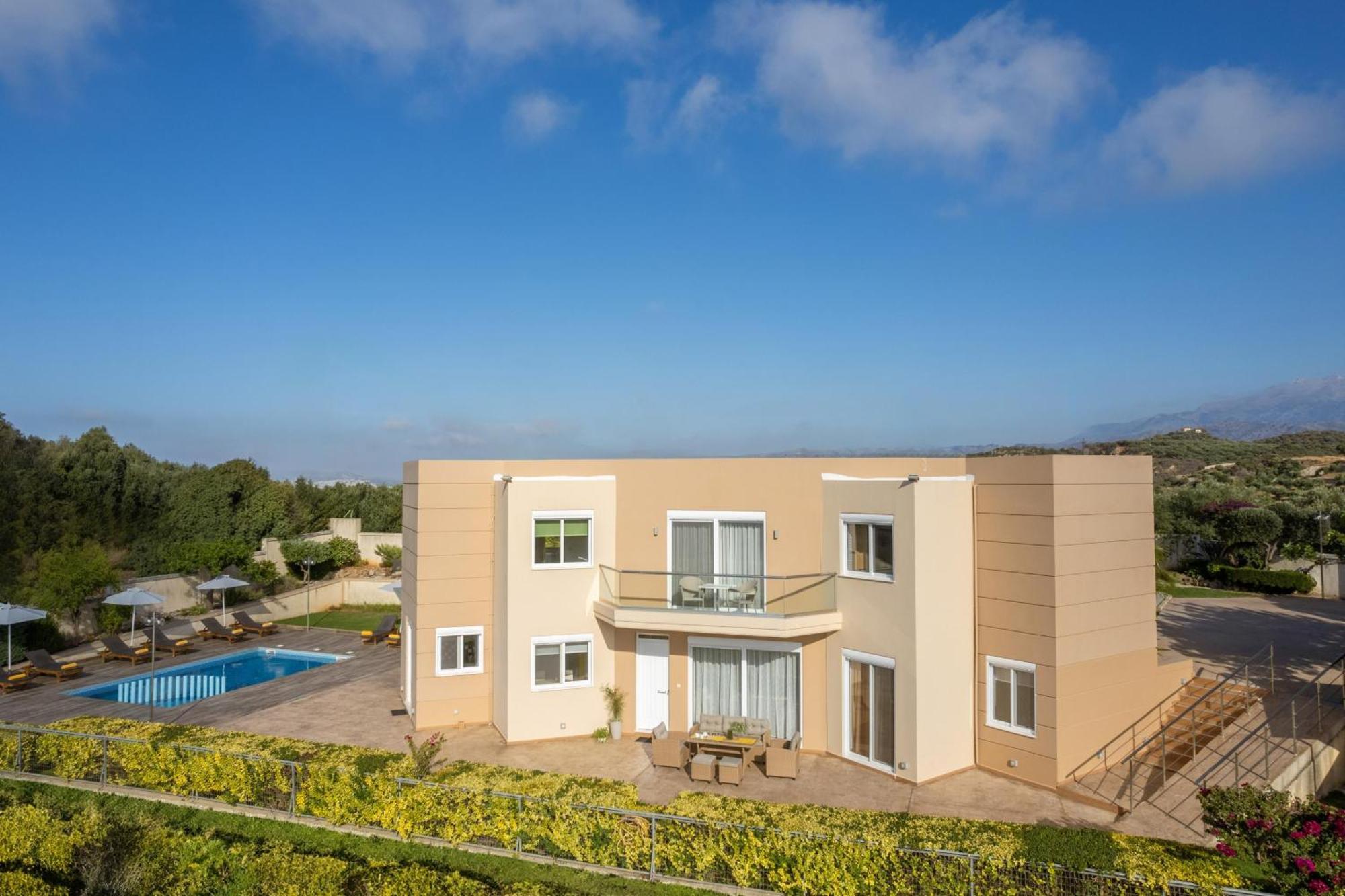Villa Ariella With Sea View Агия-Марина Экстерьер фото