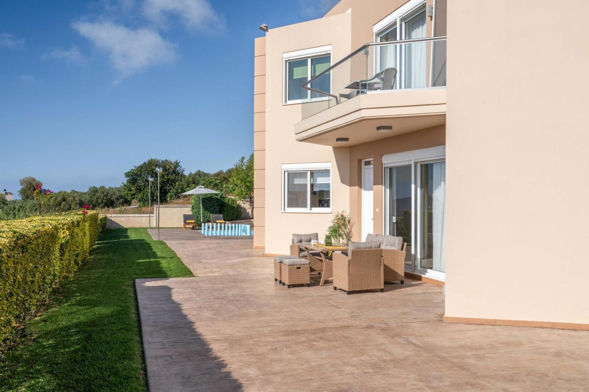 Villa Ariella With Sea View Агия-Марина Экстерьер фото